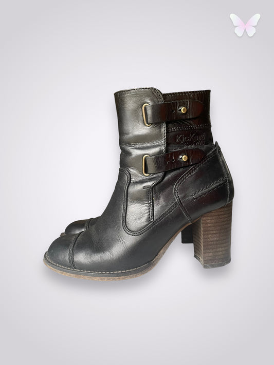 Heeled ankle boots | 37