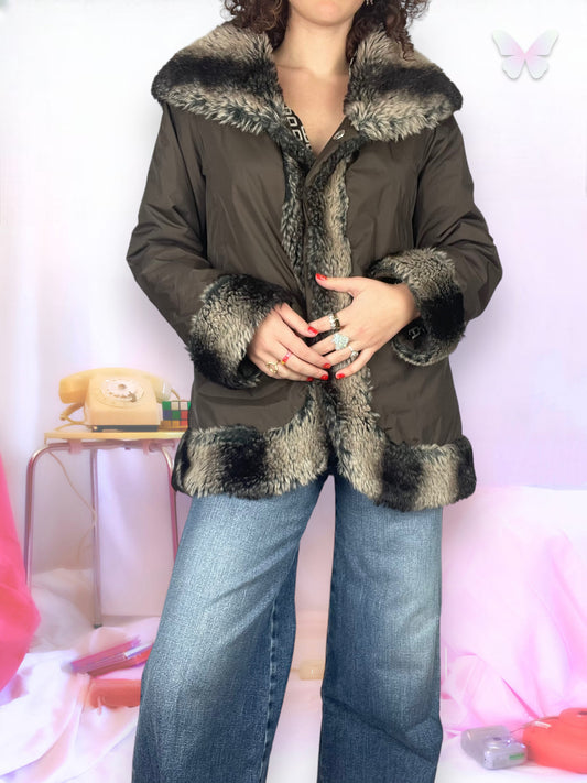 Brown coat with faux fur | M/L